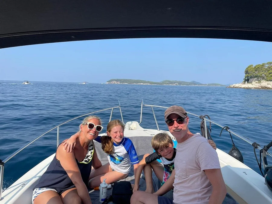 Family-friendly private boat tour to Elaphiti Islands