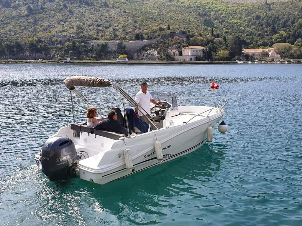 Group Boat Tours Dubrovnik: A Journey of Beauty and Exploration with Garitransfer